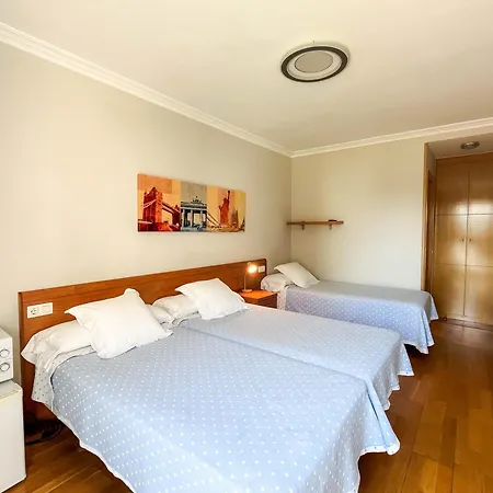 Santiago 2 Albergue Burgo