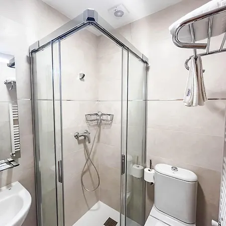 Albergue Santiago 2