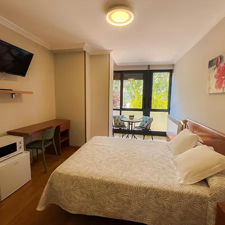 Albergue Santiago 2 Burgo