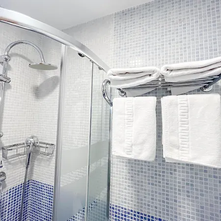 Albergue Santiago 2